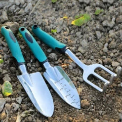 PETITES ECREVISSES 3 Pcs Outils Jardinage En Aluminium Comprend Pelle Et Râteau Outillage De Jardin Avec Poignée Antidérapante En Caoutchouc - Vert Foncé 10 PETITES ECREVISSES 3 Pcs Outils Jardinage En Aluminium Comprend Pelle Et Râteau Outillage De Jardin Avec Poignée Antidérapante En Caoutchouc - Vert Foncé -Outil de travail du sol Soldes 55495937 4